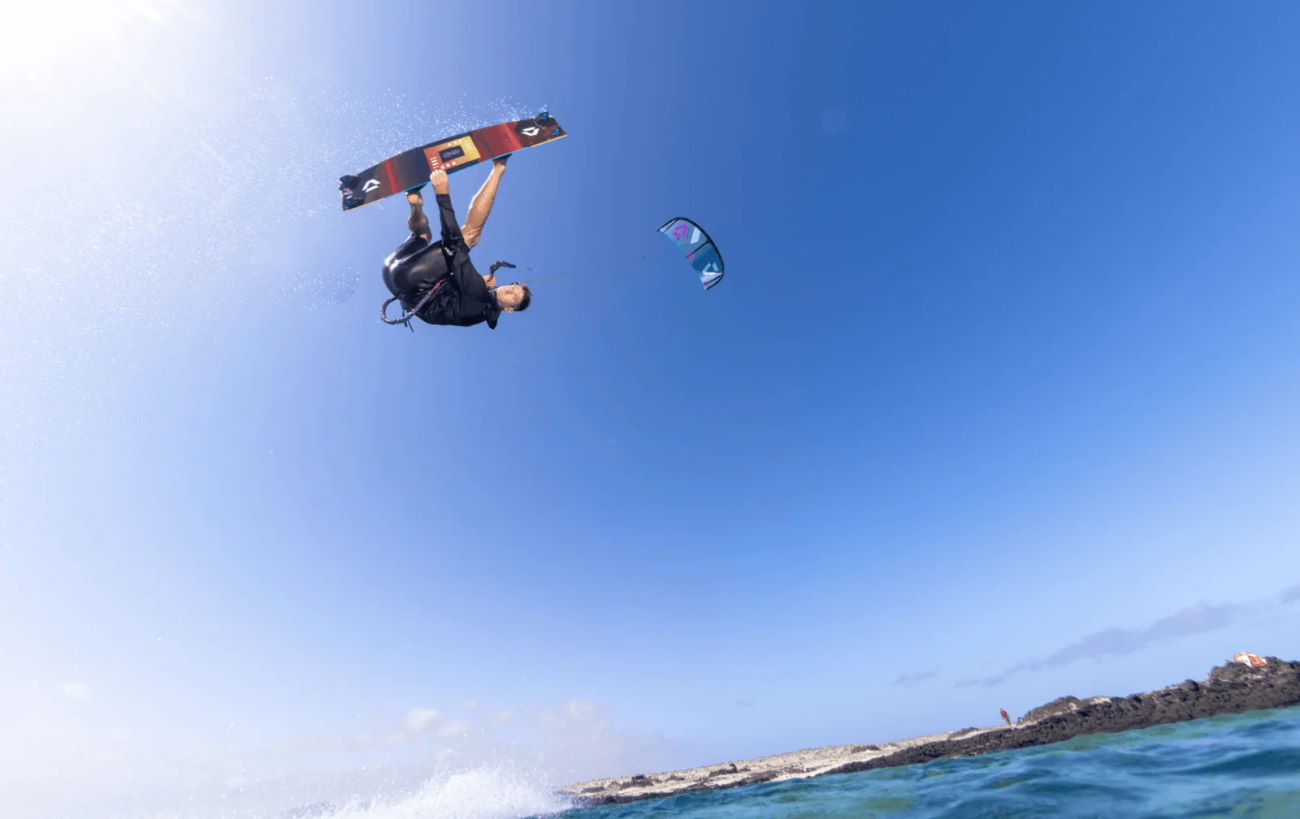 Ocean Soldes -Ocean Soldes duotone 2022 select sls twintip kiteboard action6